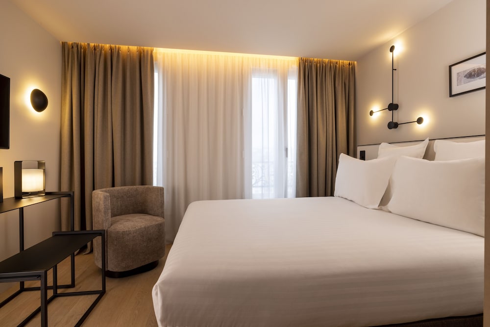 CLASSIC, DOUBLE OR TWIN BED