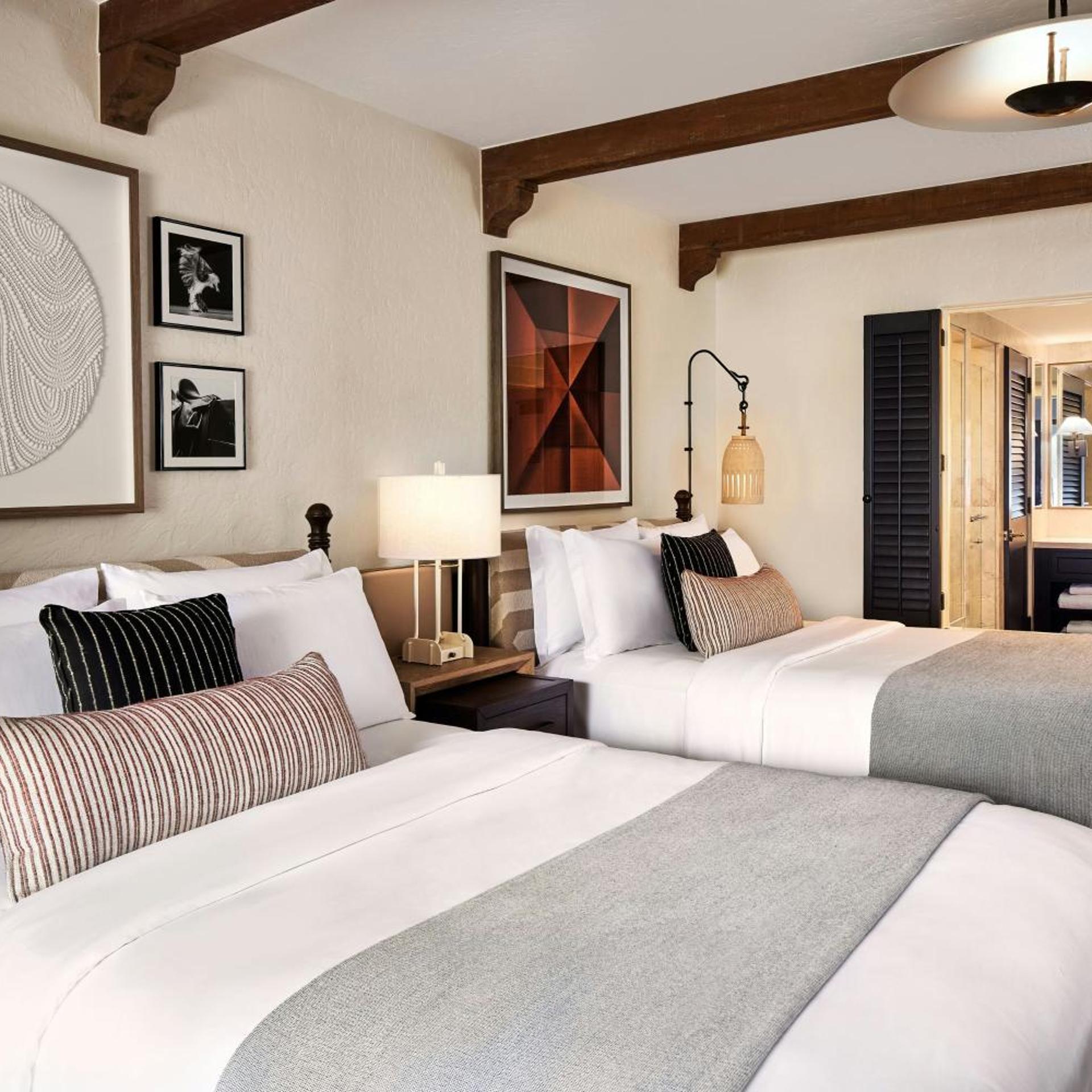 Deluxe, Queen Bed, Resort View, Balcony, Accessible