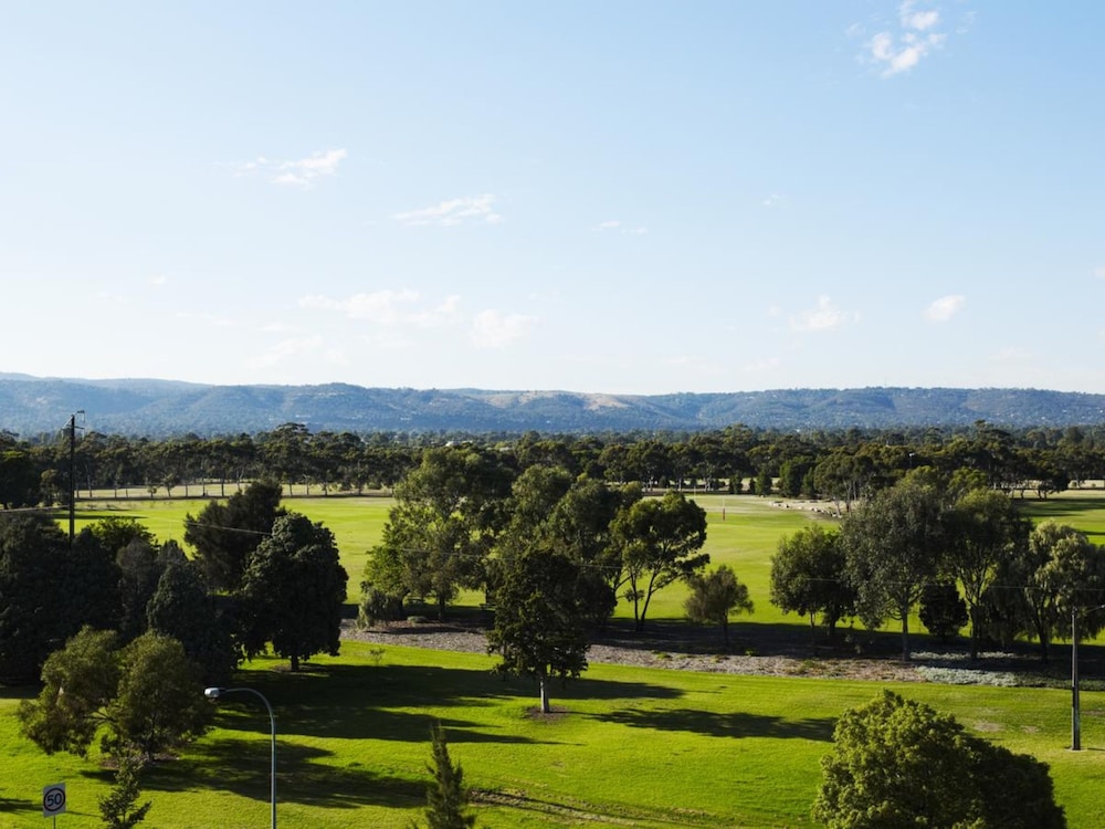 Rydges South Park Adelaide 72/73