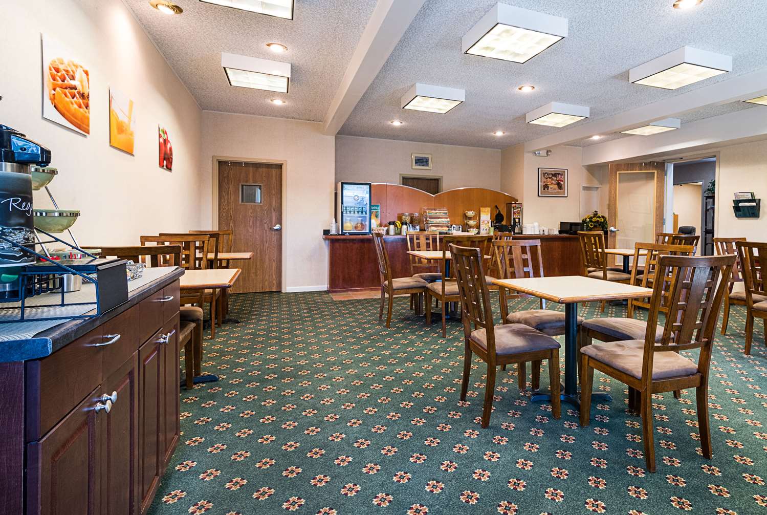restaurant cafeteria