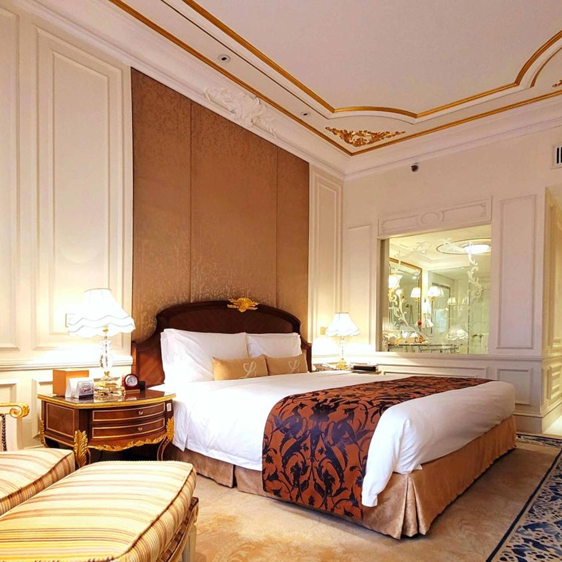 Deluxe, Suite