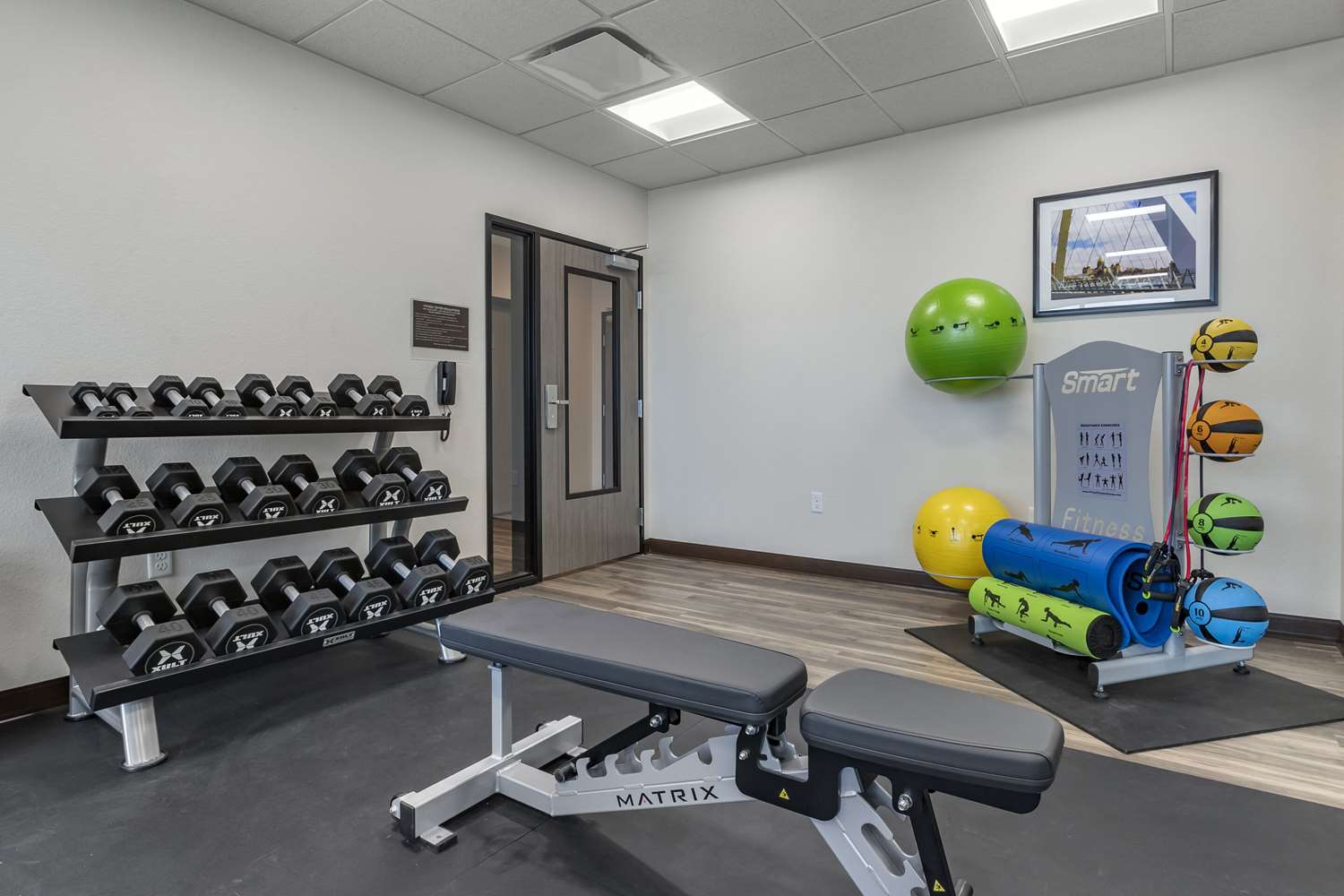 MainStay Suites Milwaukee/Franklin, WI 20/28