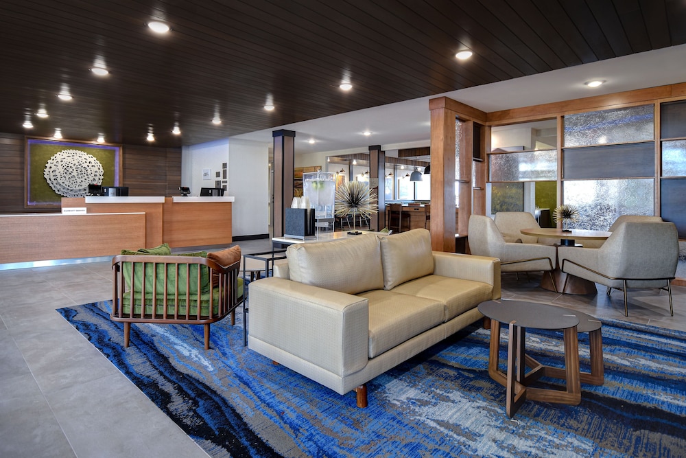 Fairfield Inn & Suites by Marriott Grand Rapids Wyoming 23/36