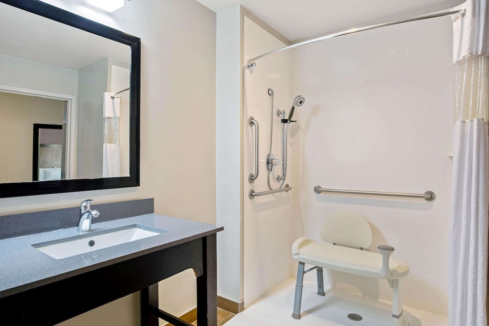 La Quinta Inn & Suites By Wyndham Cedar City 25/25