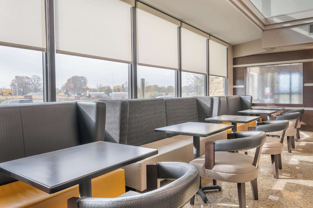 Drury Inn and Suites Champaign 40/50