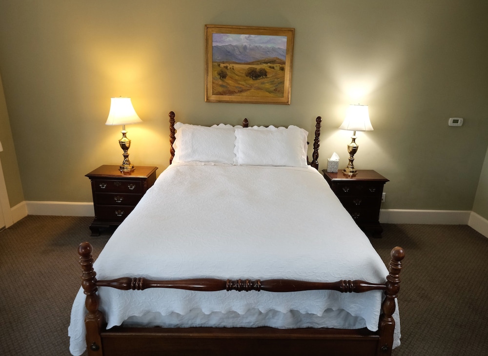 Arroyo Vista Inn 23/72