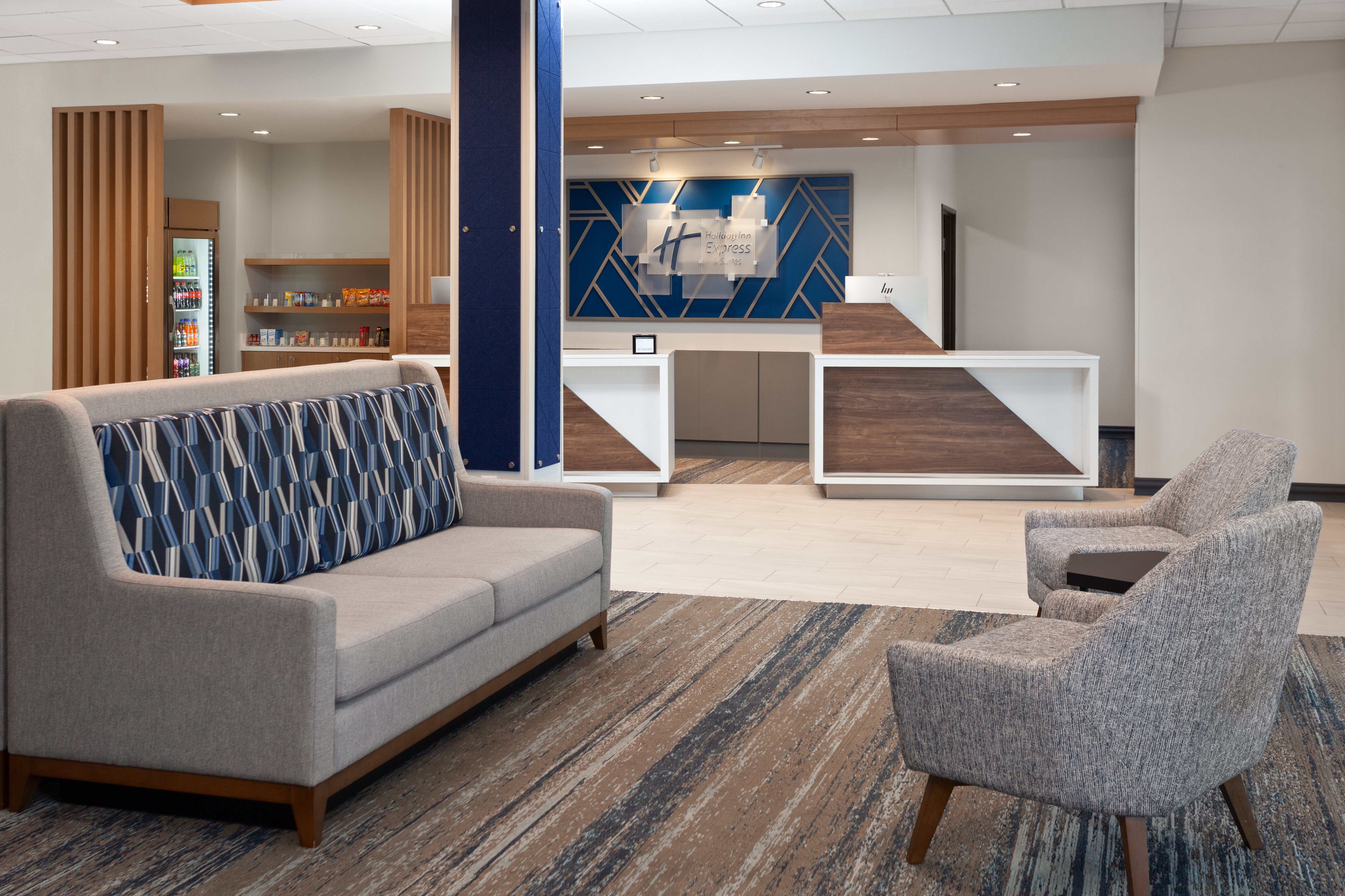 Holiday Inn Express & Suites Reedsburg - Dells Area 48/64