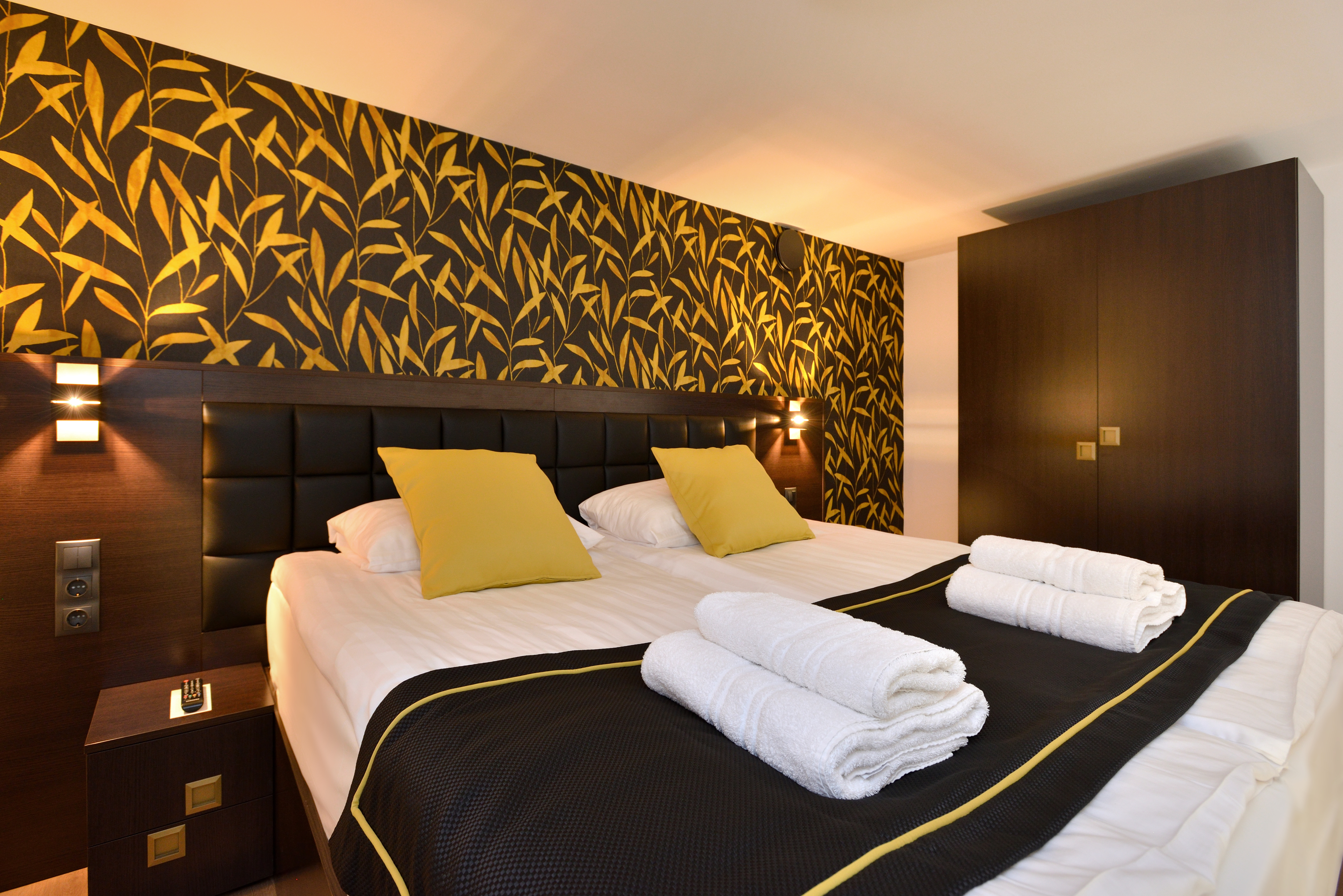 Inner, Studio, Double Bed