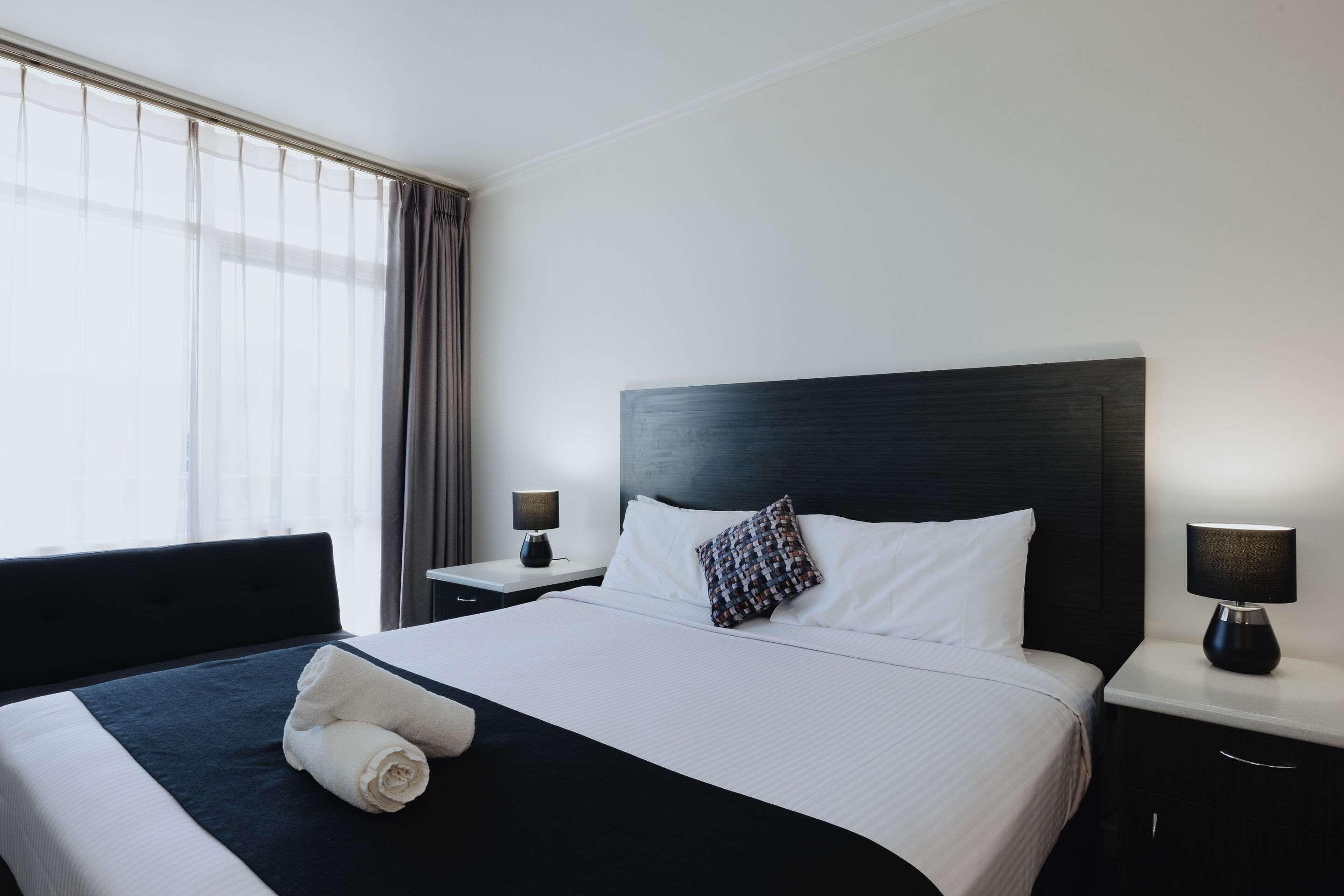 Room, King Bed