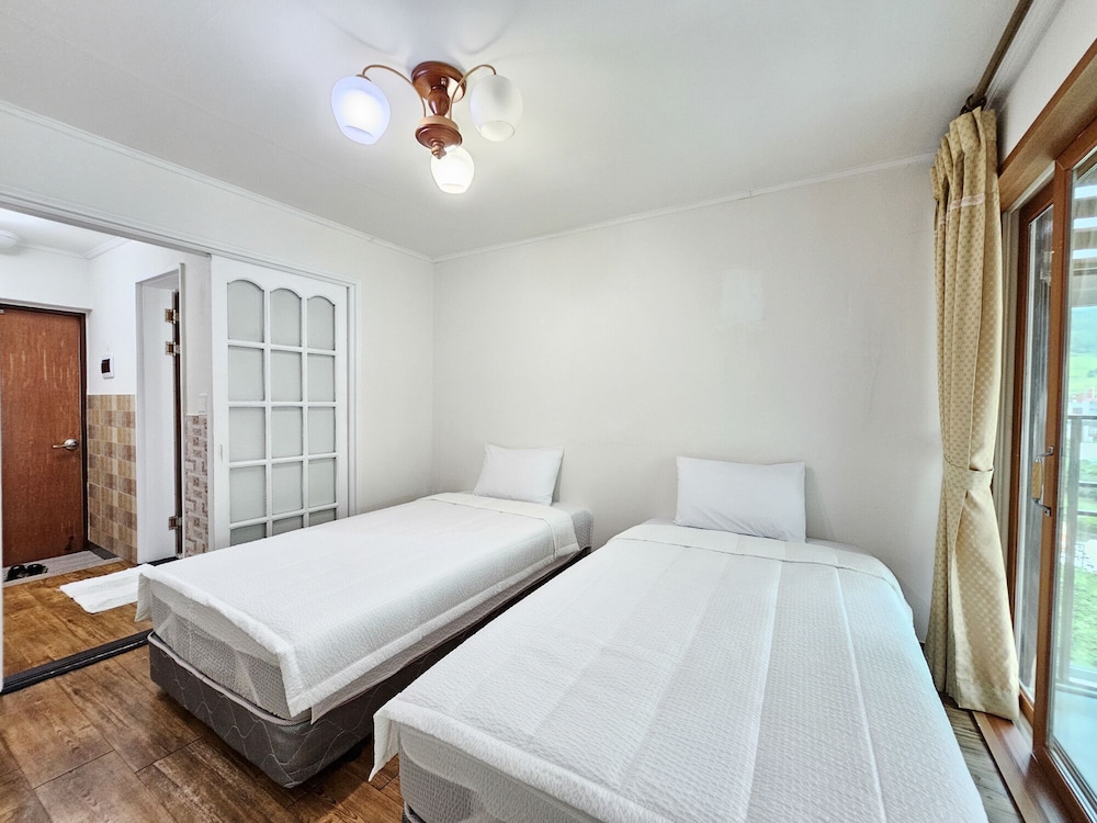 Seongsan Sunrise Pension 9/30