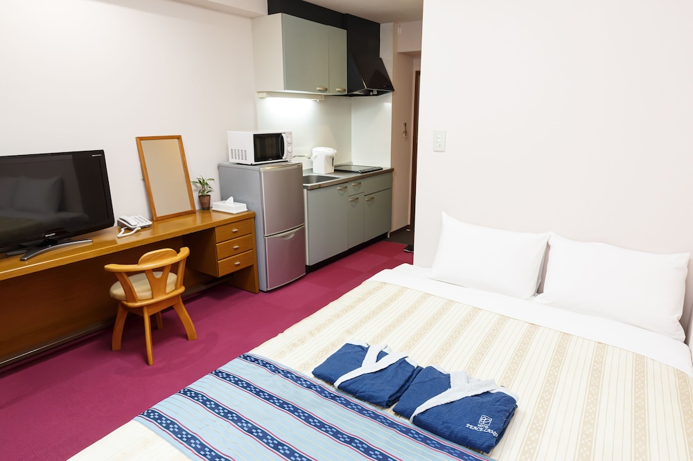 ROOM, DOUBLE BED