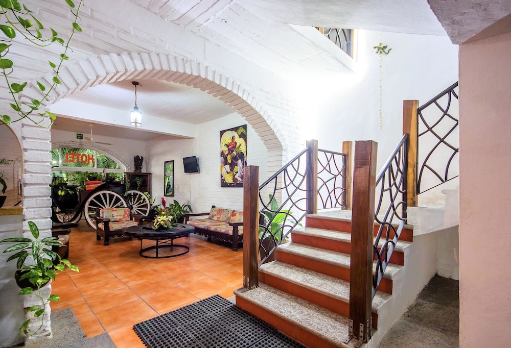 Hotel Hacienda de Vallarta Centro 7/50