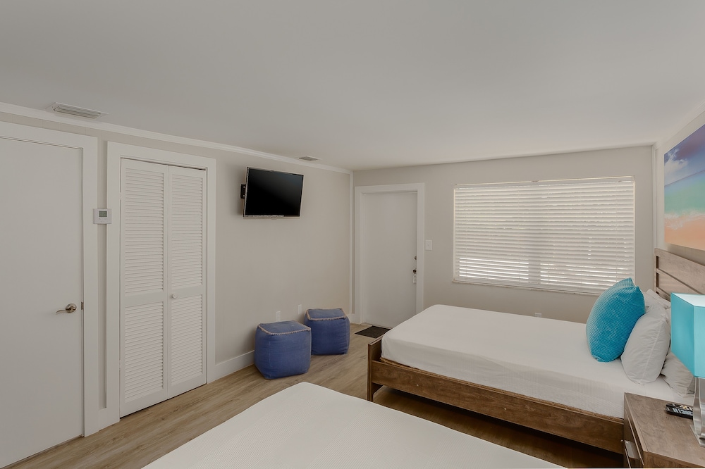 Drift Hotel 31/64
