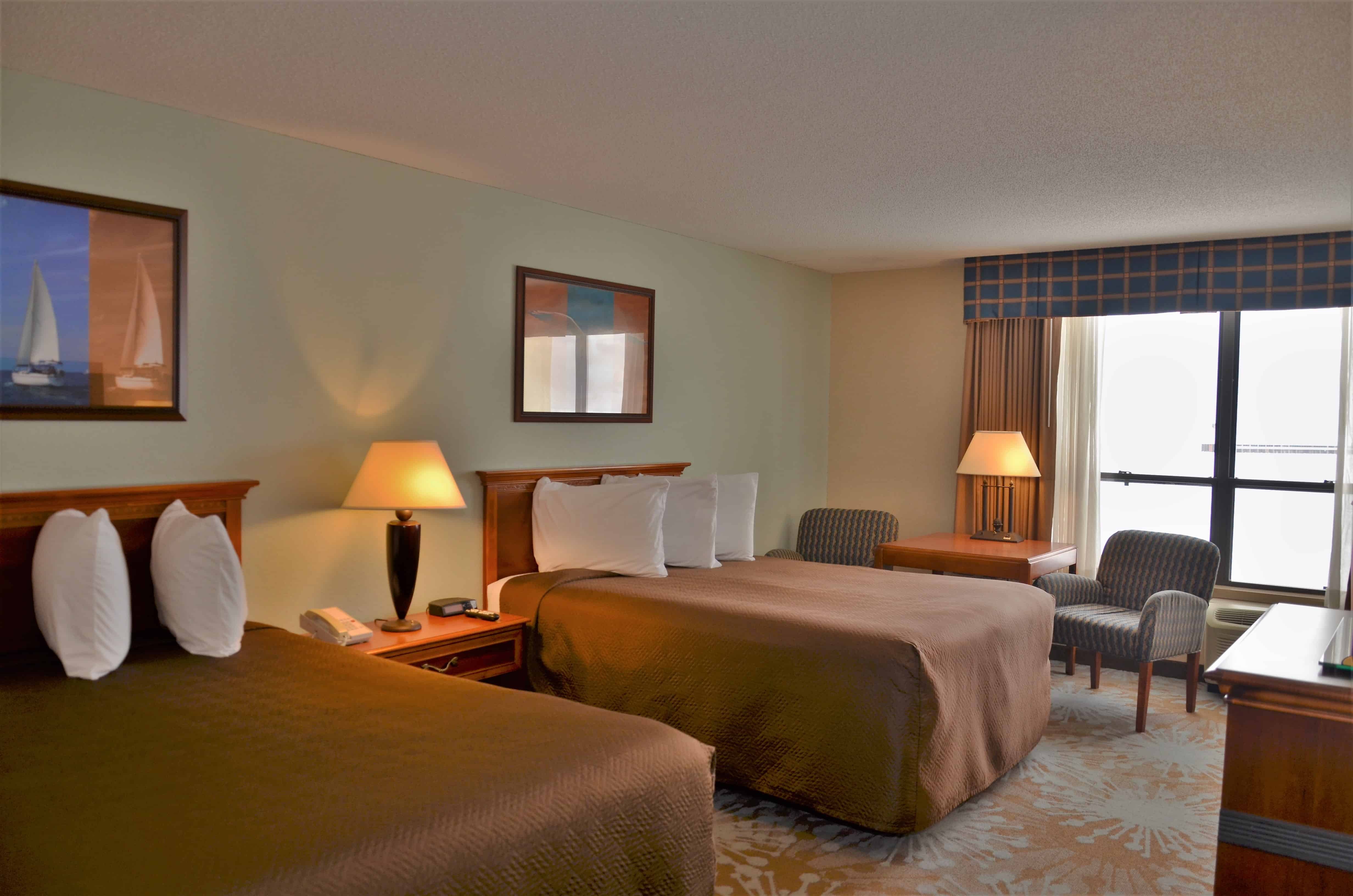 Room, 2 Queen Beds, City Side