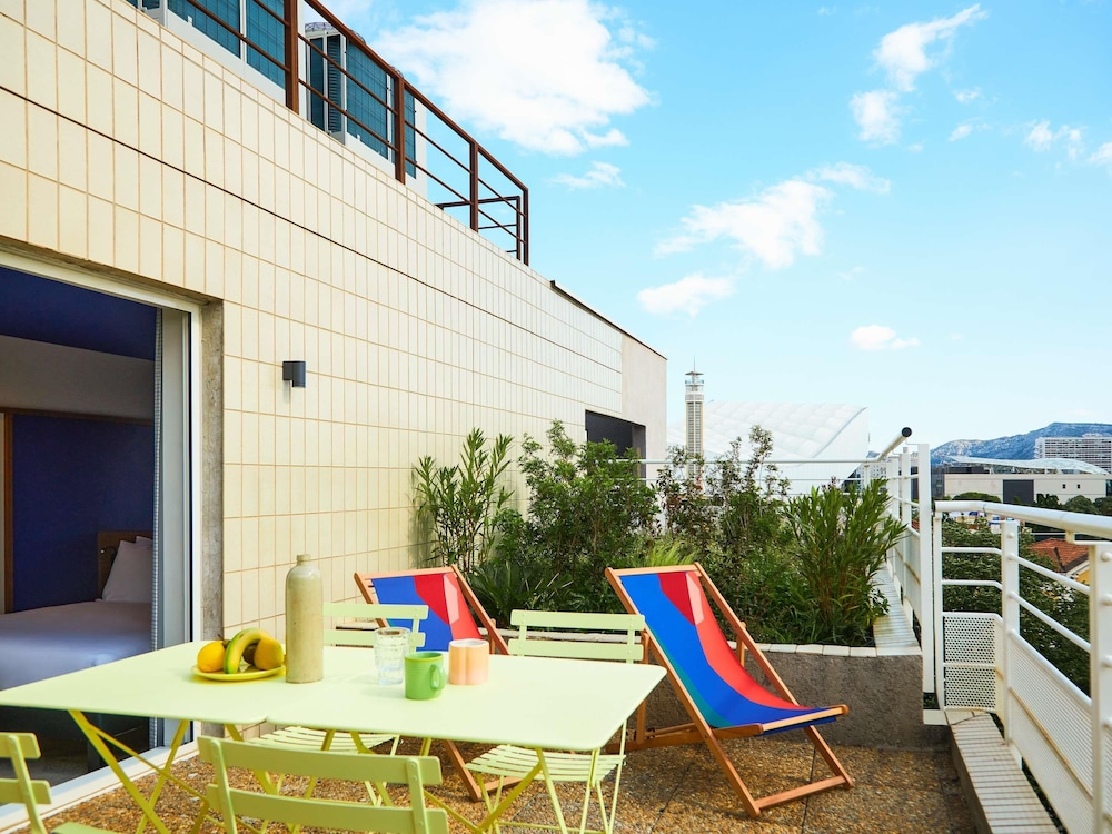 greet Hotel Marseille Parc Chanot Velodrome 26/49