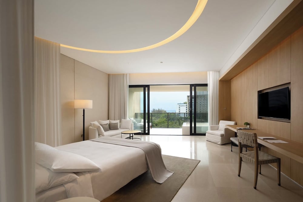 Design, Studio, King Bed, Garden View, Balcony