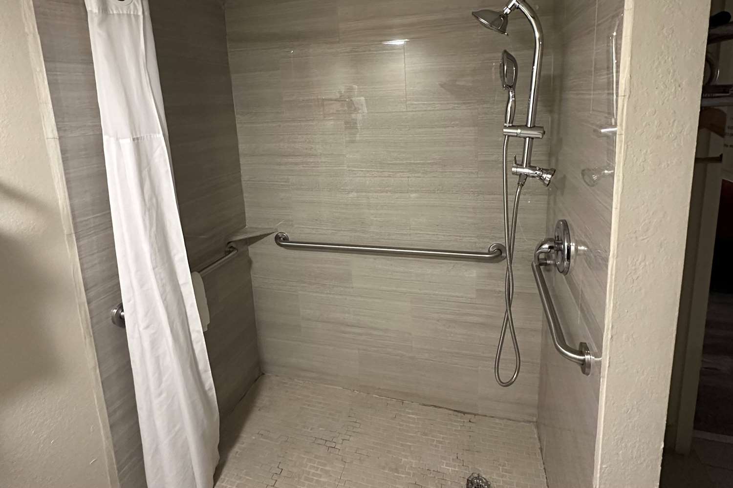 Super 8 By Wyndham Athens Tx 12/16
