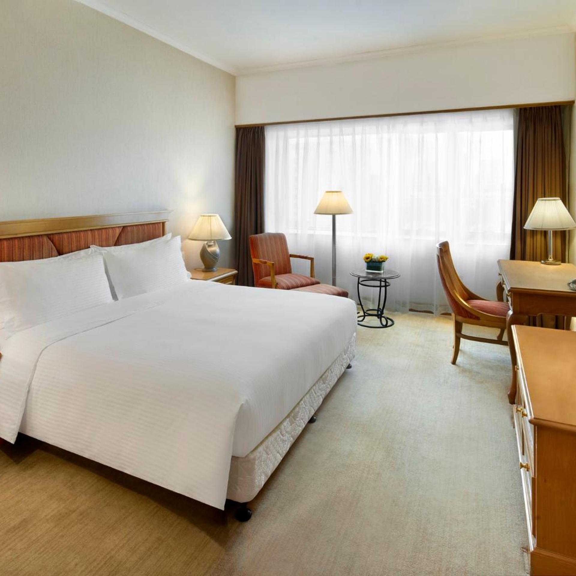 Leisure, King Bed
