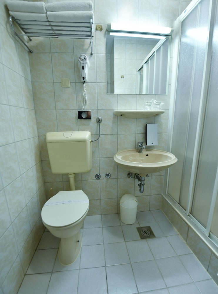 Hotel Alkar 46/48
