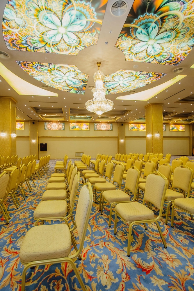 JRW Welmond Hotel & Casino Batumi 40/50