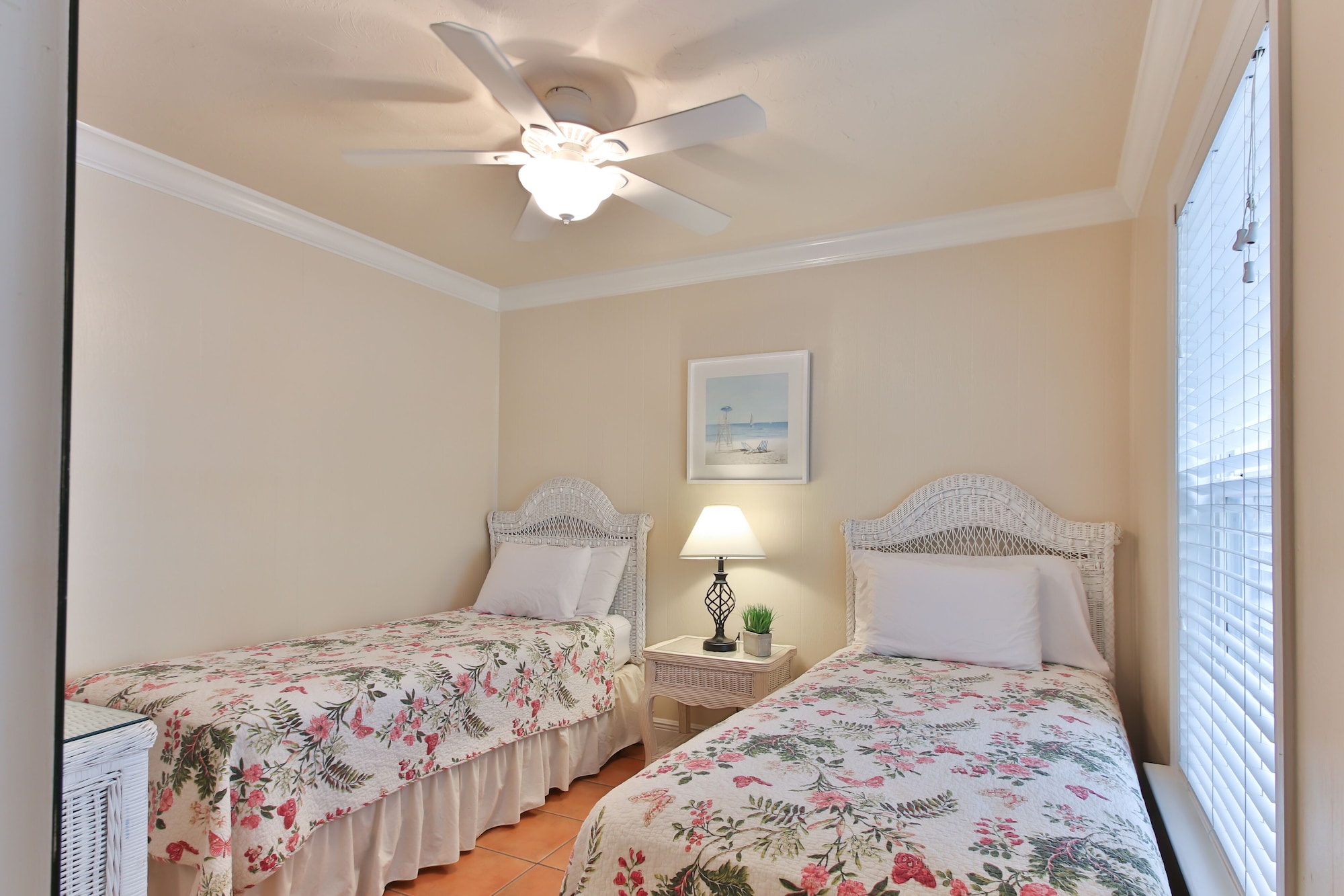 2 Bedrooms, Tortuga, No Elevator