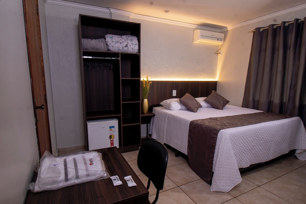 Rosas Hotel 12/58