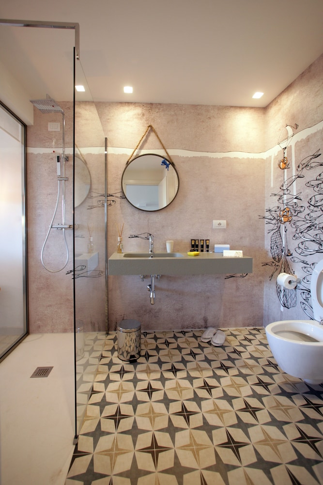 Geco Di Giada Exclusive Art Suites 46/50