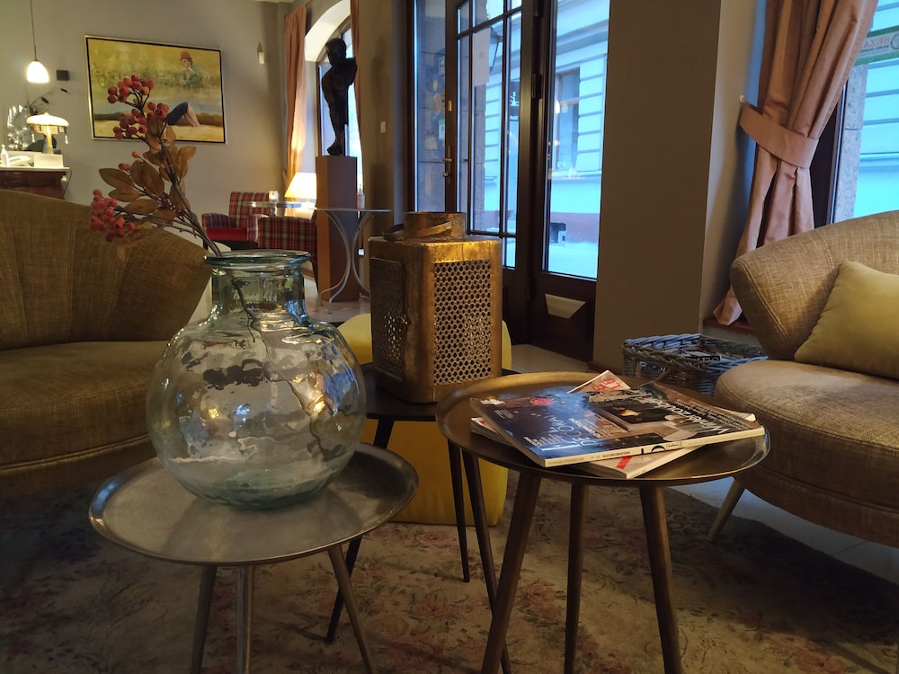 Hotel Stare Miasto Old Town 61/67