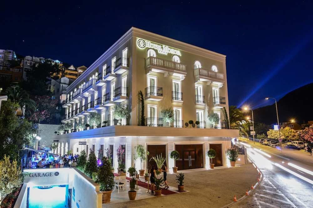 Hotel Moskva 4/71