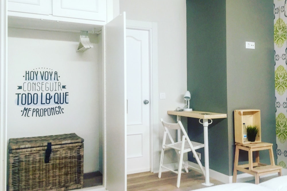 Hostal Le Vintage 5/23