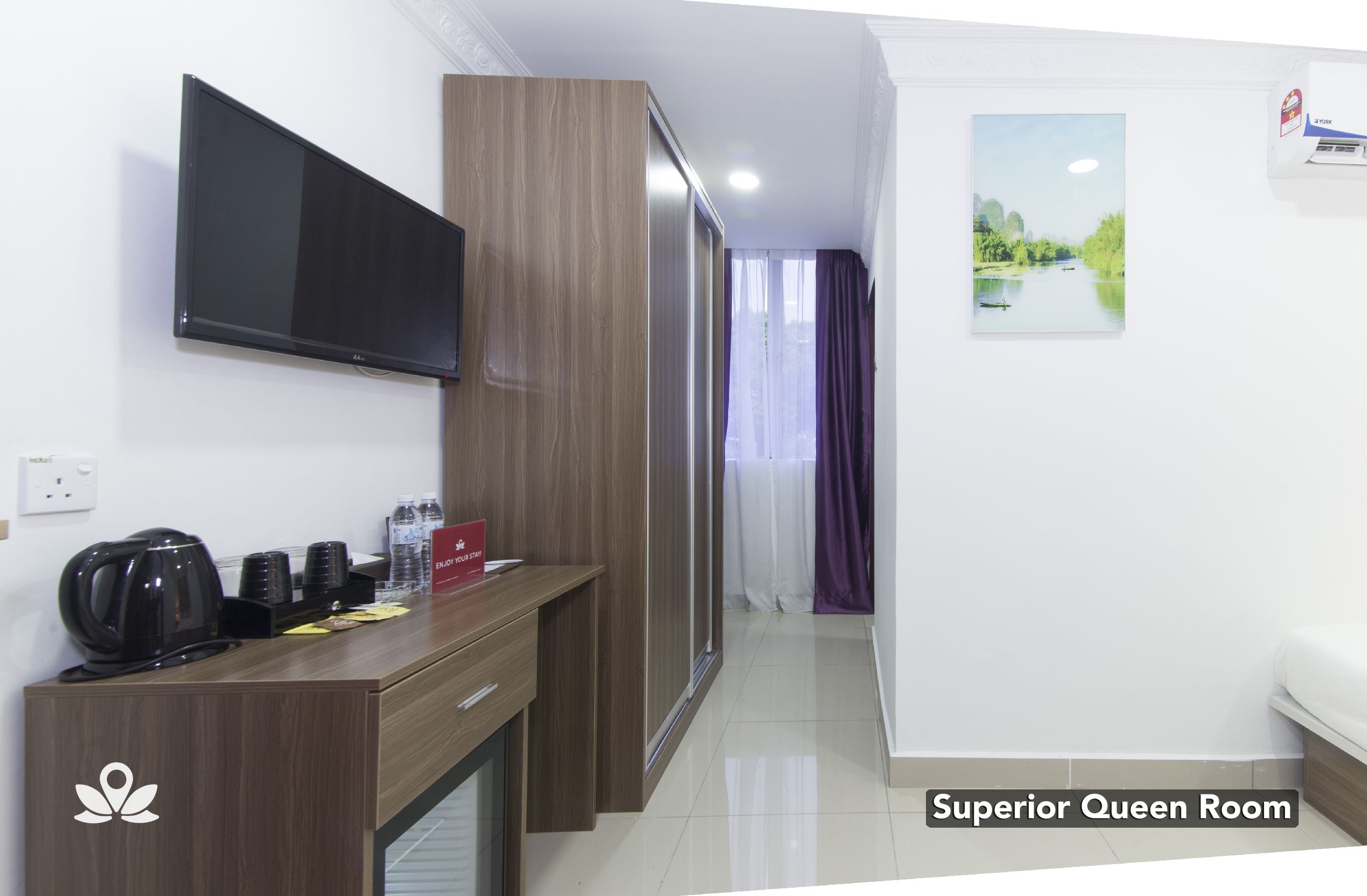 Zen Rooms Poorna Hotel 4/50