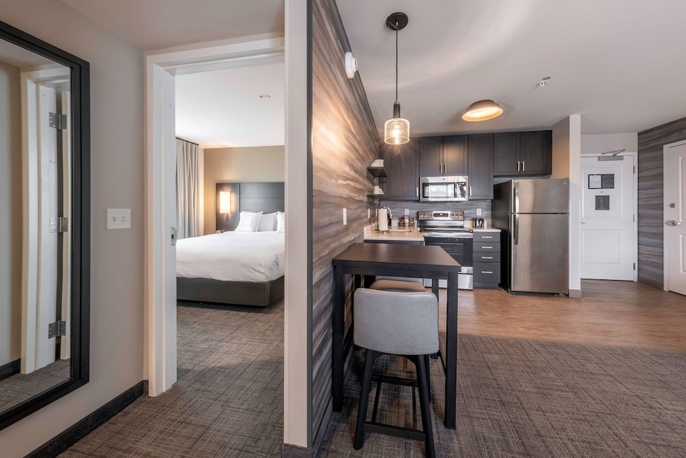 Residence Inn by Marriott Short Pump at the Notch 44/55