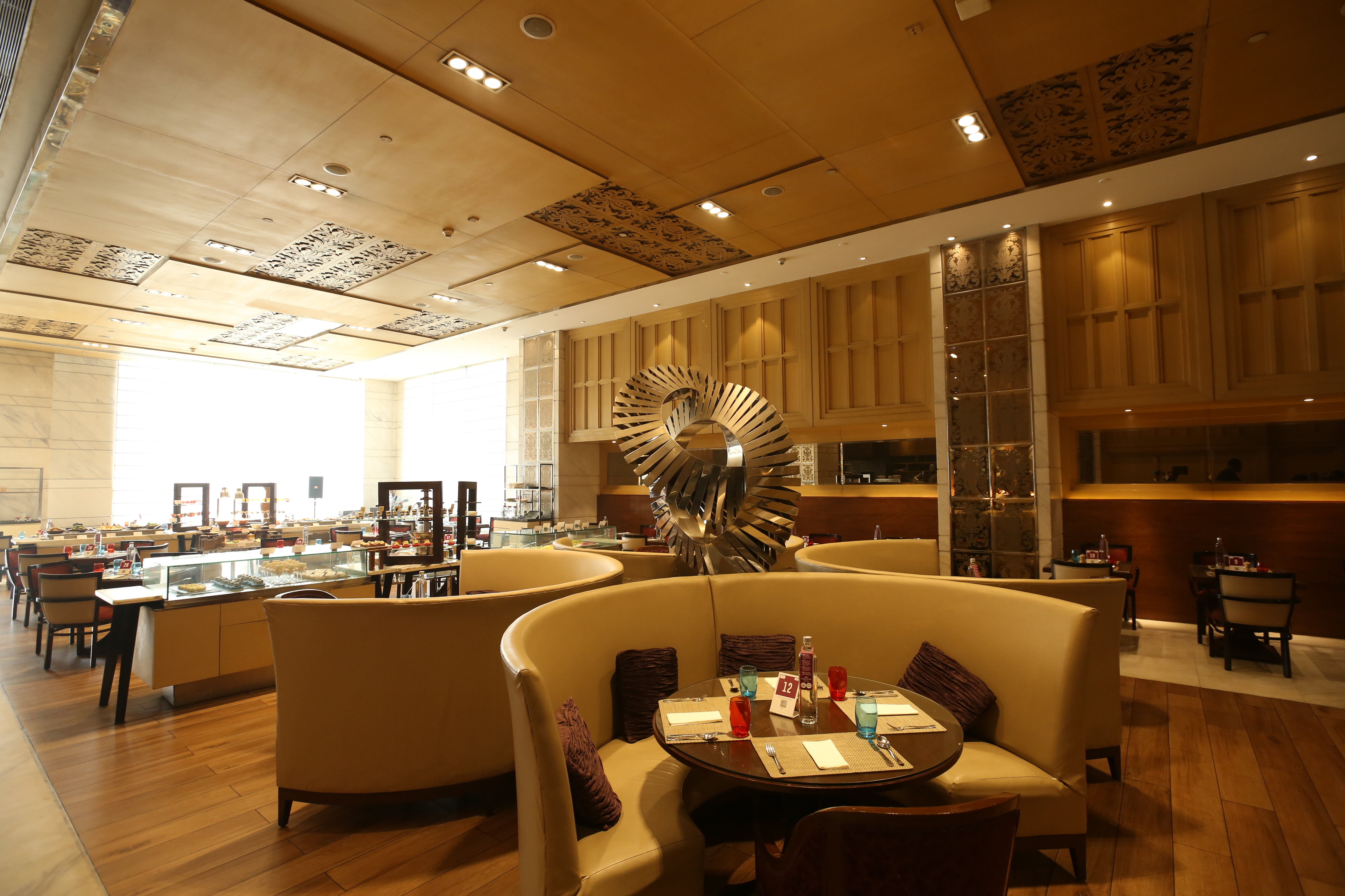 Crowne Plaza New Delhi Mayur Vihar Noida 46/64