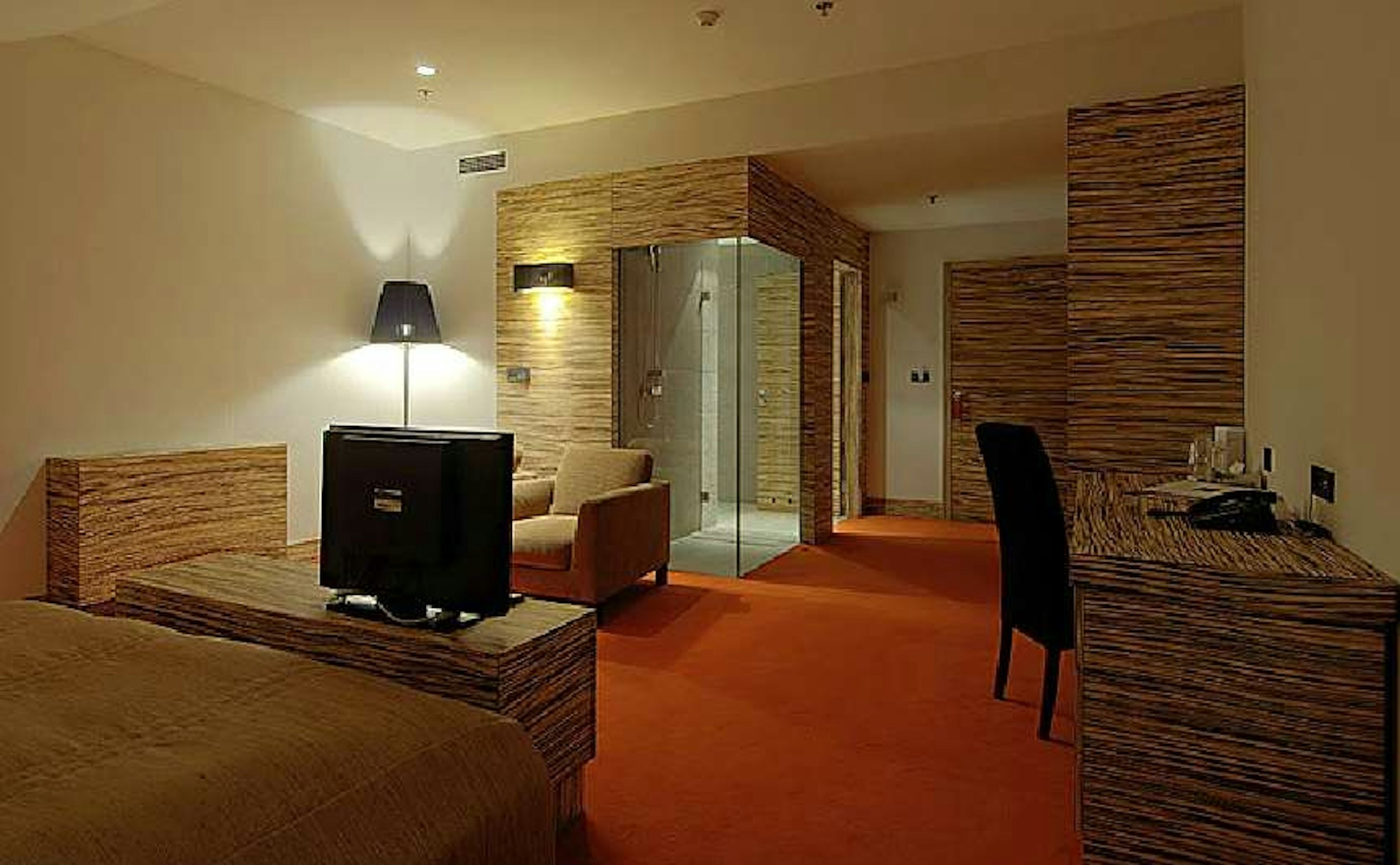 Europe Hotel 30/56