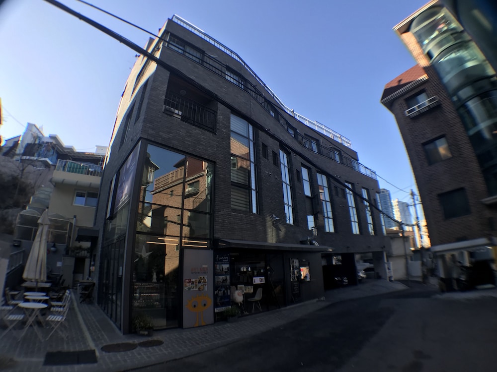 Myeongdong Artmonstay Guesthouse 61/74