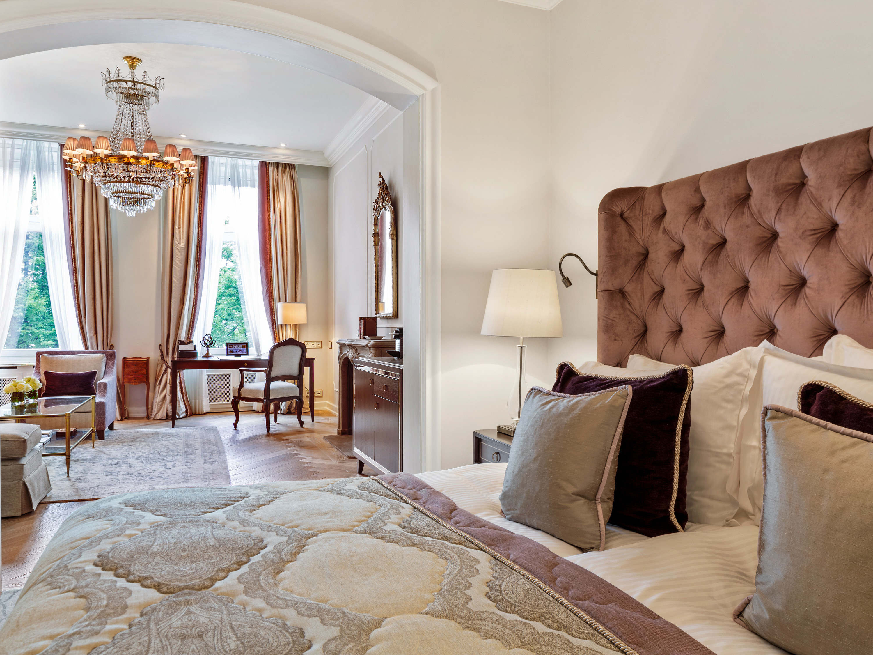 JUNIOR SUITE, LAKE VIEW
