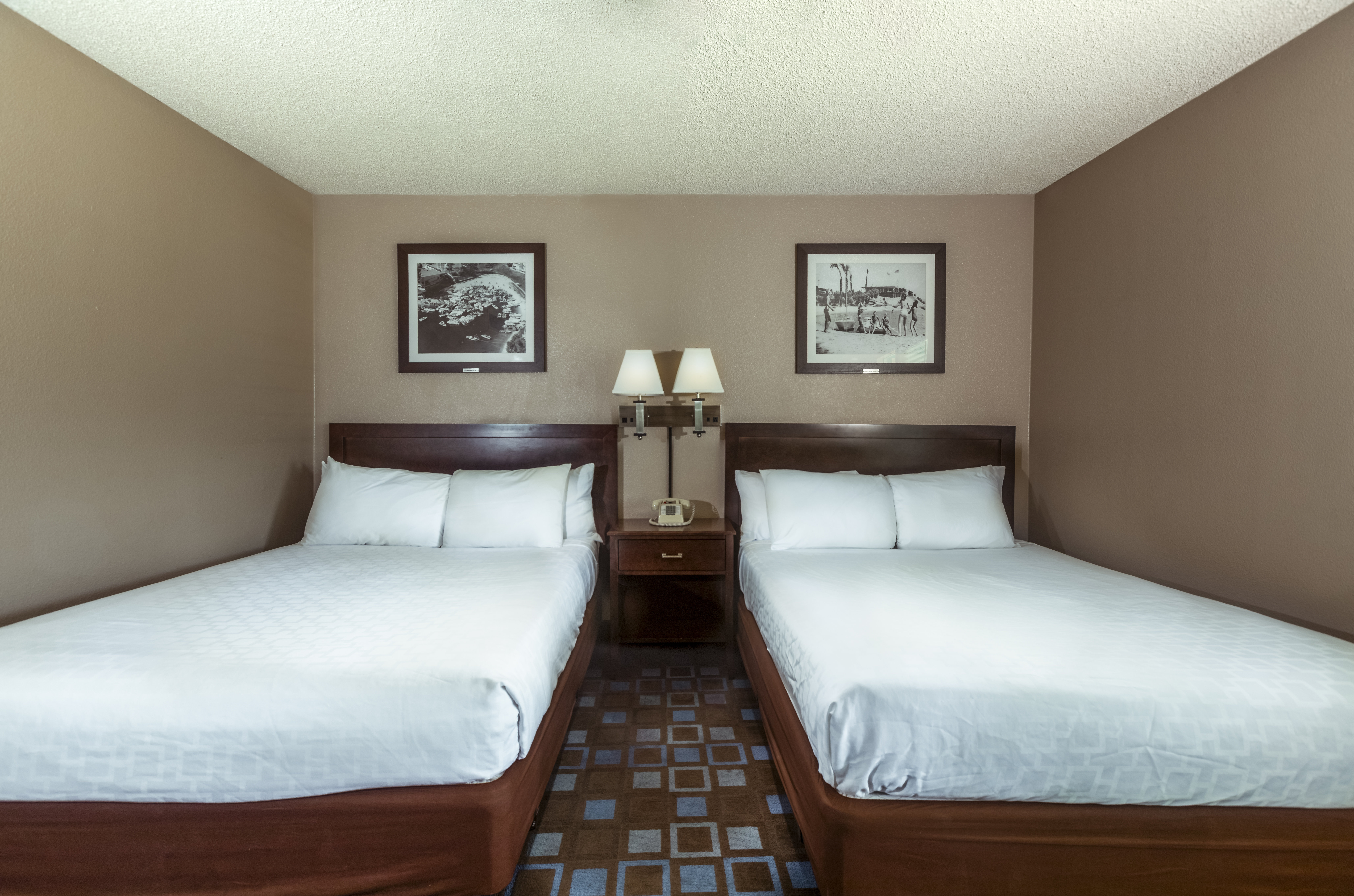 The Nautical Beachfront Resort 23/70