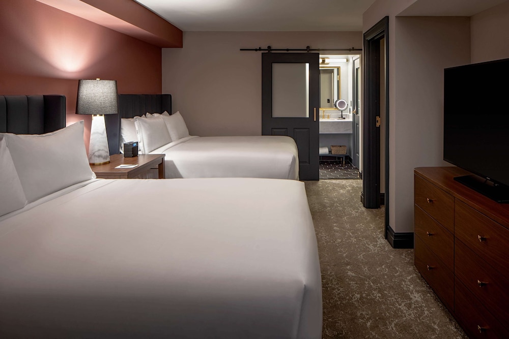 Room, 2 Queen Beds