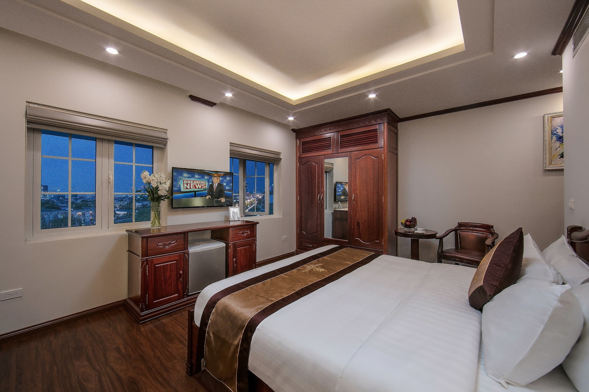DELUXE, DOUBLE BED