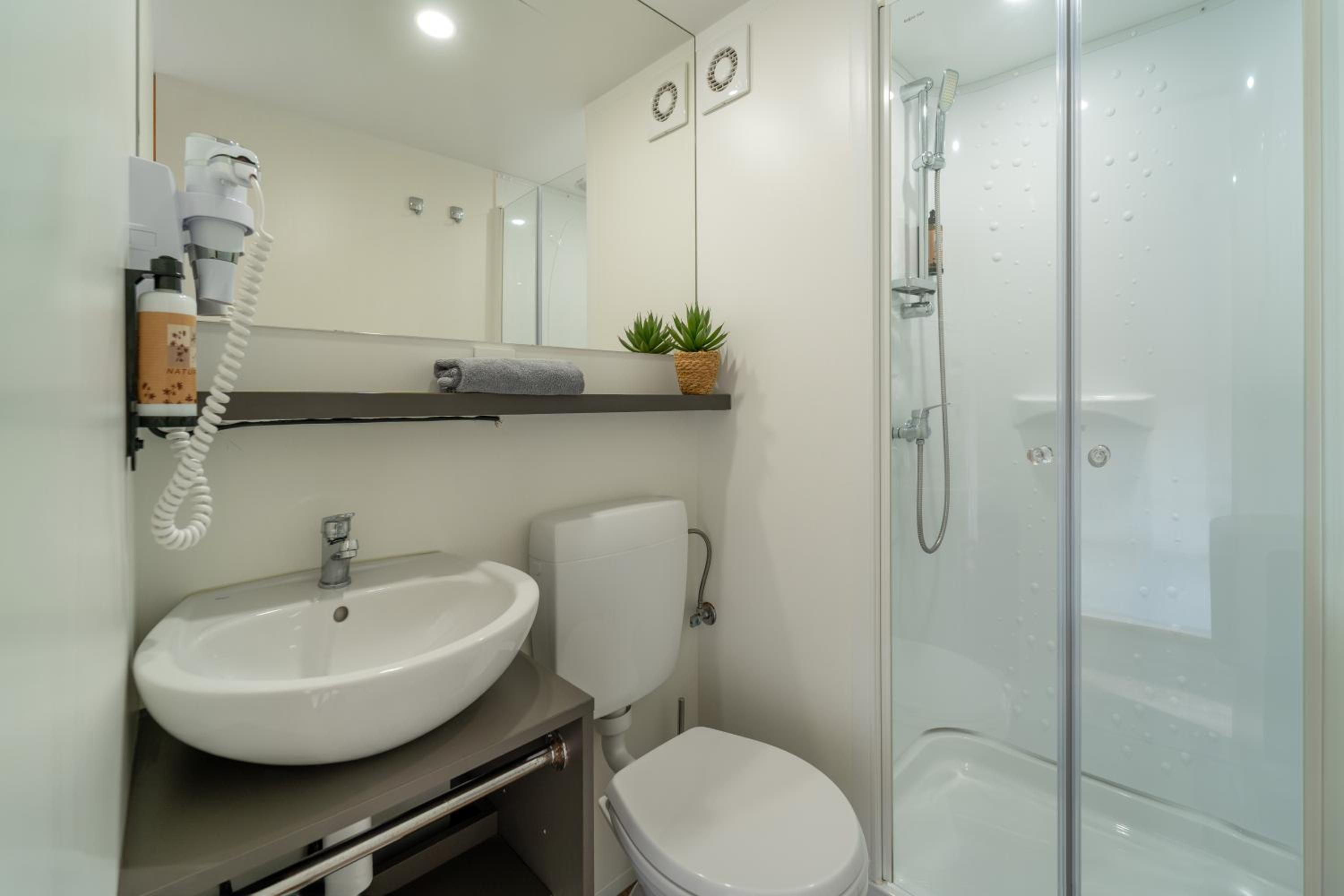 Glamping, Plus, Deluxe, Panoramic View، Ohai Nazare Outdoor Resort 3/5