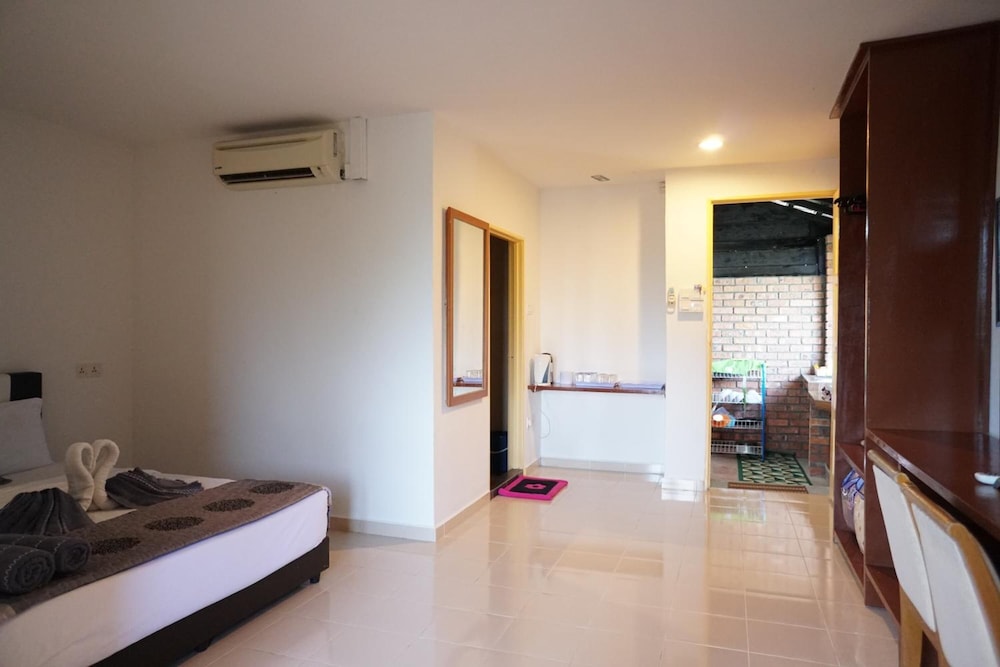 Pondok Muara Chalet 35/51