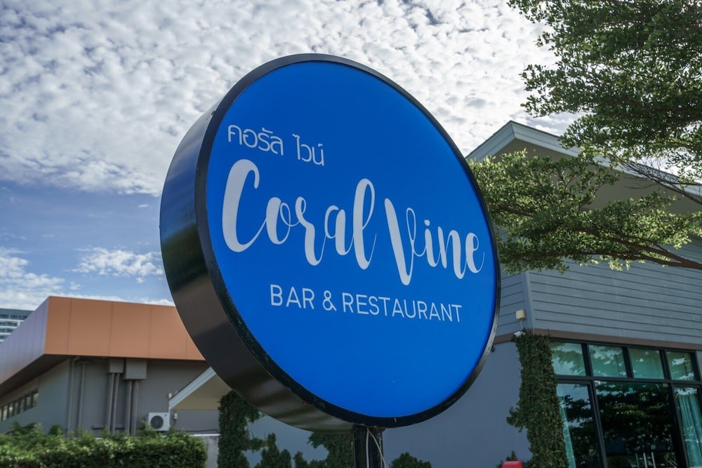 Coral Tree Villa Huahin in Cha-am