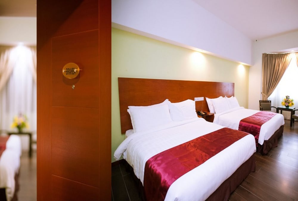 Palm Seremban Hotel 11/40