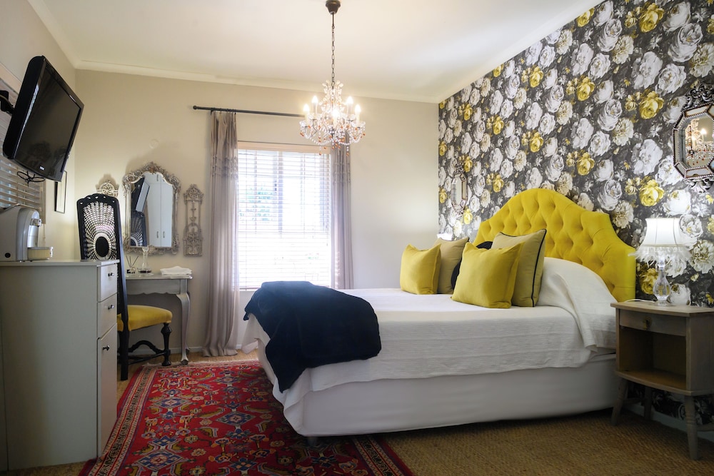 Rose, King Bed، Baruch Guest House 5/10
