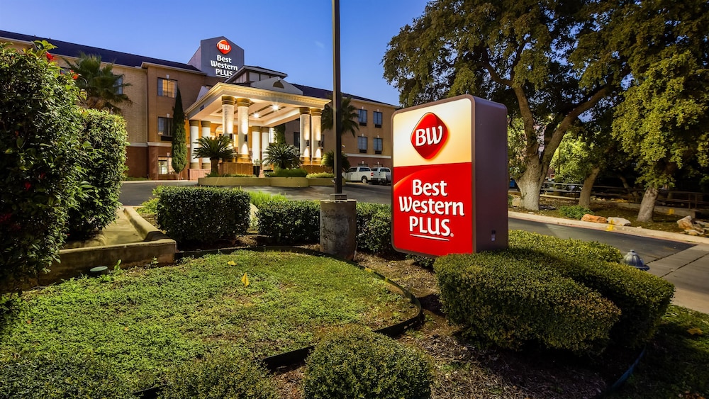 Best Western Plus Hill Country Suites 3/35