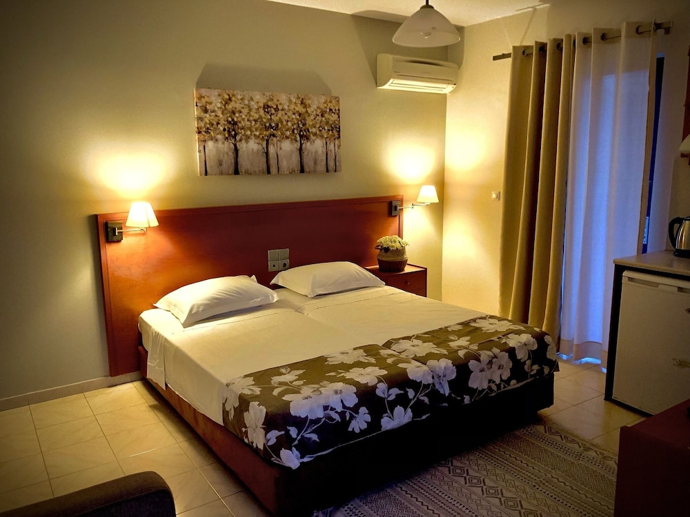 Philippos Studios And Apartments 17/49