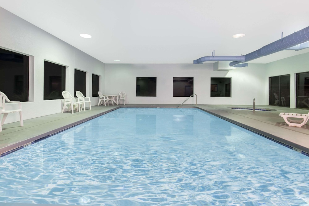 Super 8 By Wyndham Lacey Olympia Area 45/52