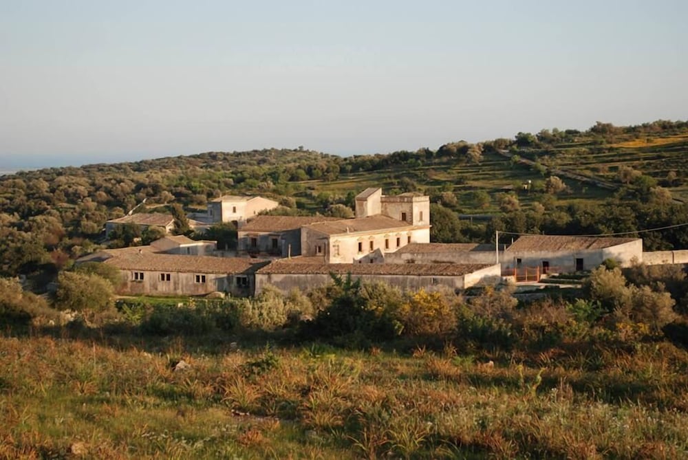 Borgo del Carato 34/47
