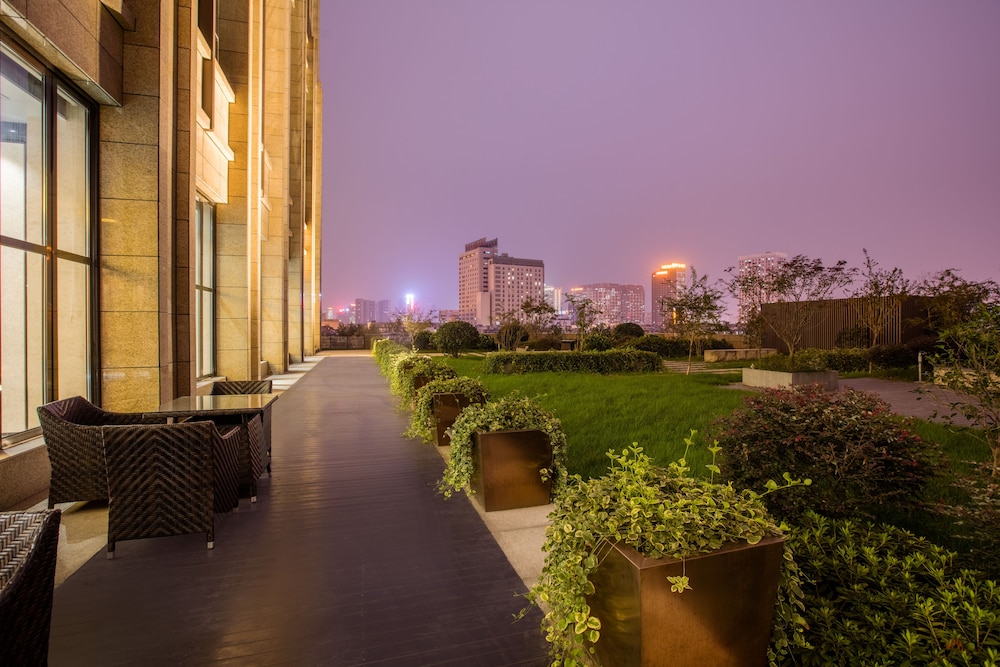Crowne Plaza Hefei Rongqiao 46/50