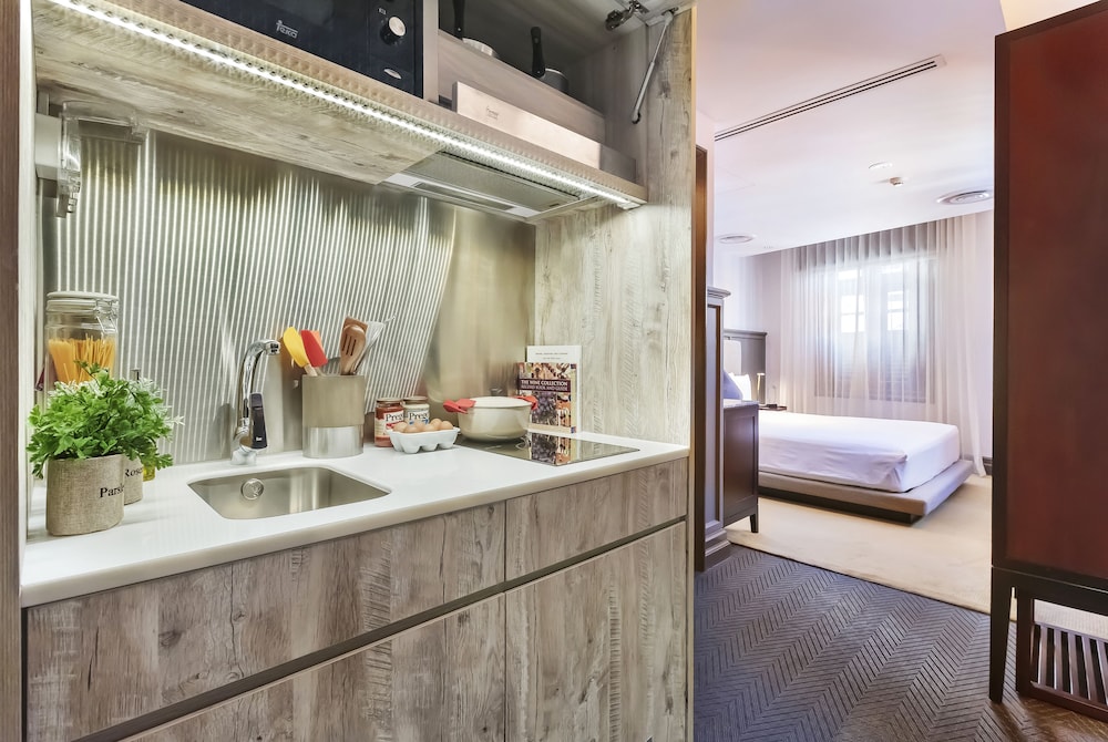 Ann Siang House The Unlimited Collection by Oakwood 5/31
